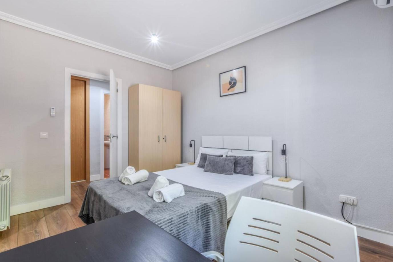 Charming Overlooking Plaza Mayor *