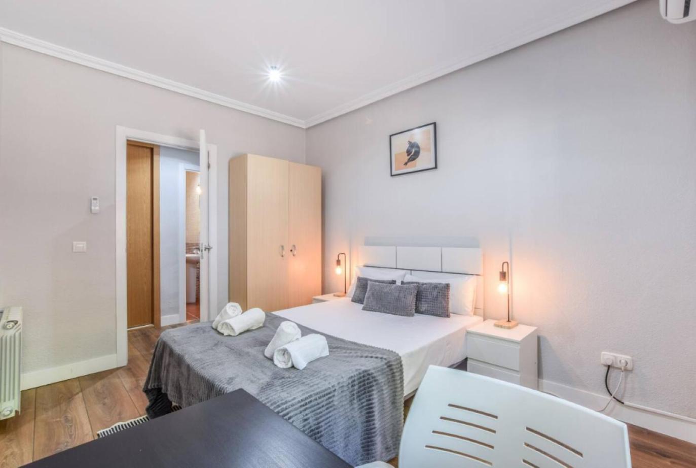Charming Overlooking Plaza Mayor Apartamento