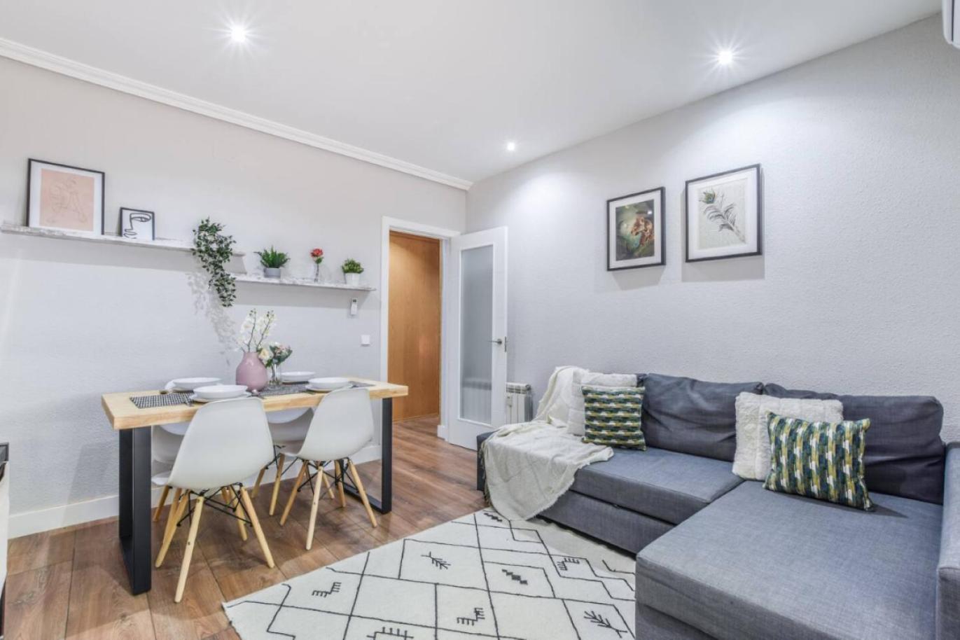 Charming Overlooking Plaza Mayor Madrid